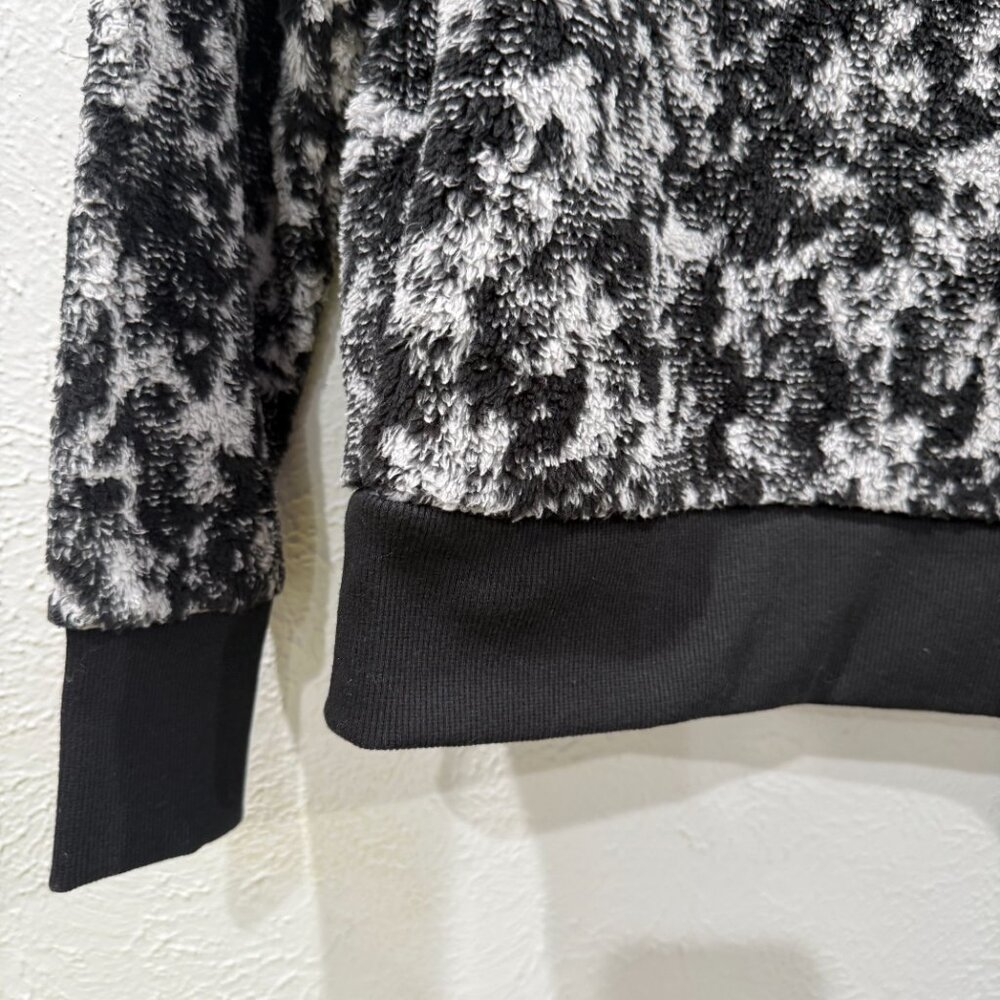 Athleta Tugga Sherpa Jacquard Pullover Hoodie Black and White Size Small - Picture 15 of 17